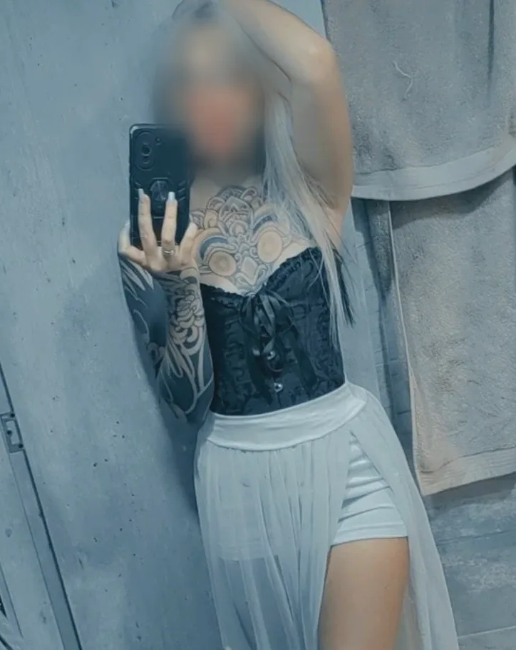 Dilara, 24