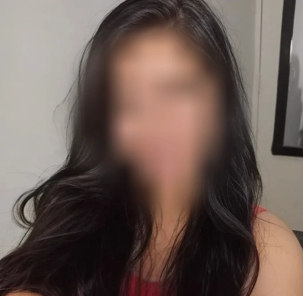 Emma, 21