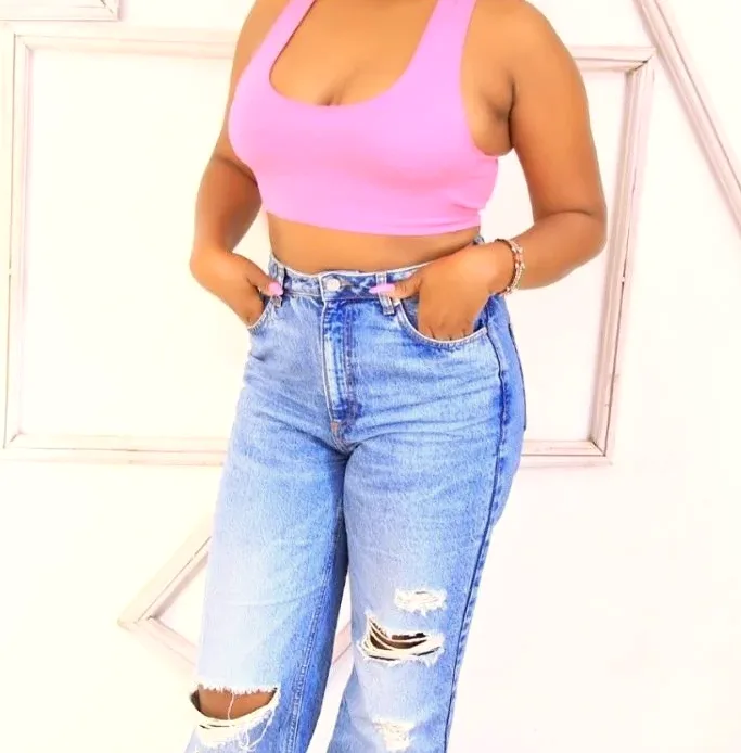 Marie, 32