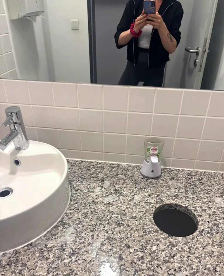 Sonja, 39